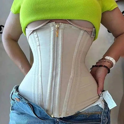  A plus-size woman wearing a waist trainer corset with a zipper vest, designed for maximum tummy control and waist slimming. Made from high-compression fabric, this body shaper provides firm yet comfortable support with adjustable straps for a secure fit. Perfect for postpartum recovery, posture improvement, and daily shaping needs.